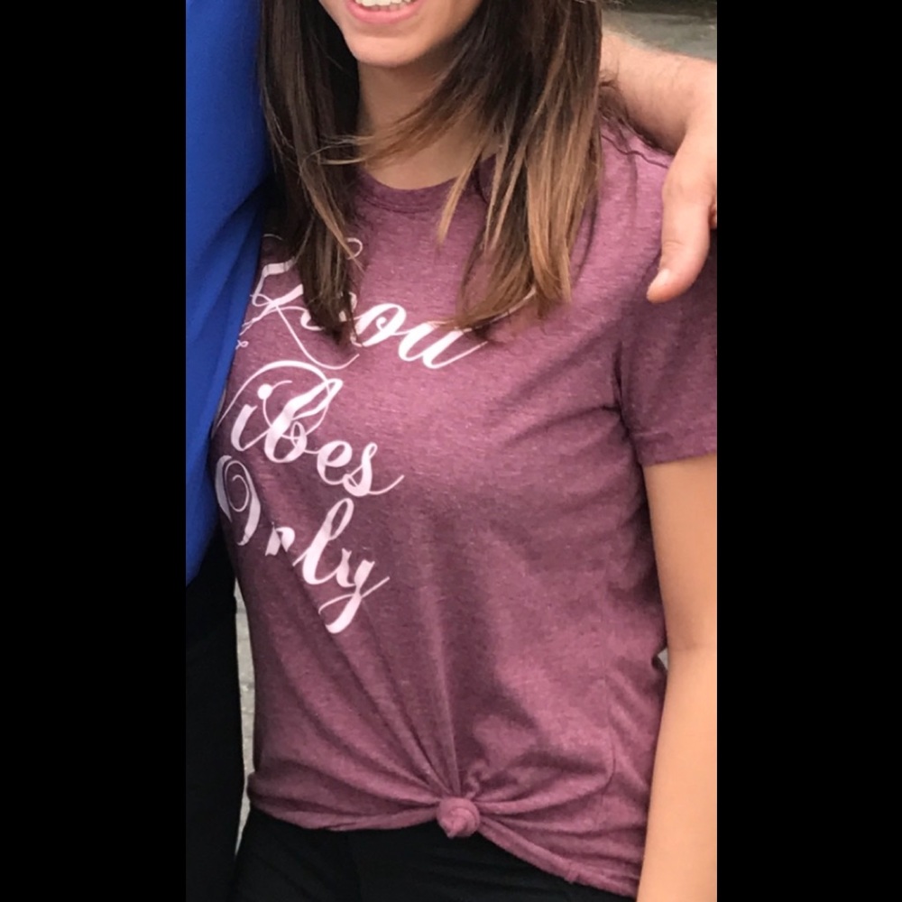 Good vibes t shirt